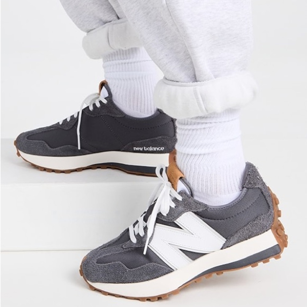 New Balance 327 Gray and White Retro Sneakers *Brand New in original box*